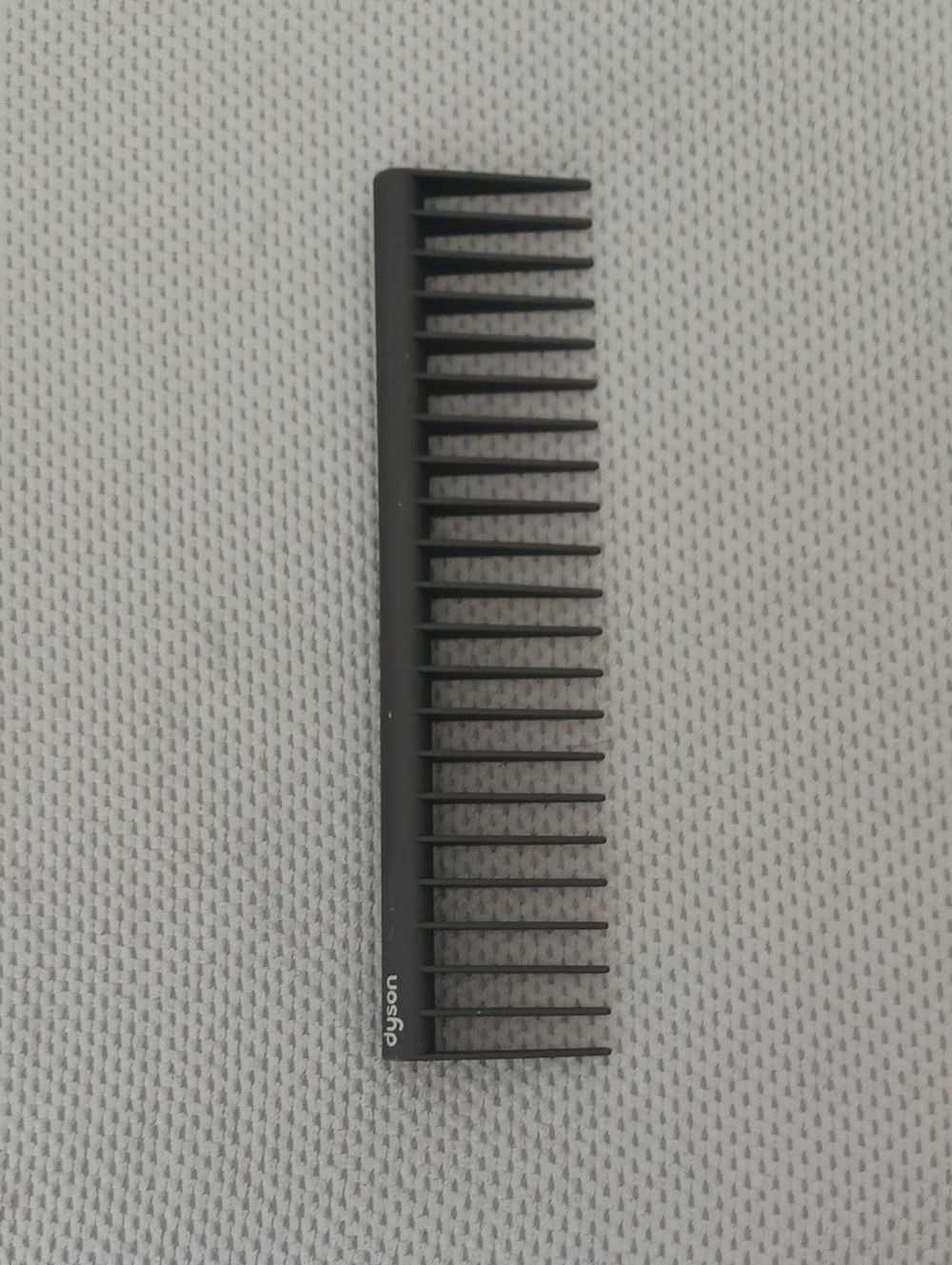 Dyson Matte Black/Fuschia Wide-Tooth Styling Comb